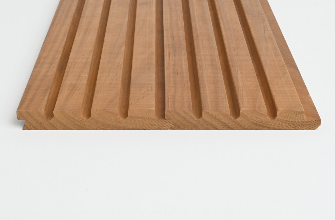 Produktprøve Thermory ThermoWood, Fyr Premium, KEF CAR3